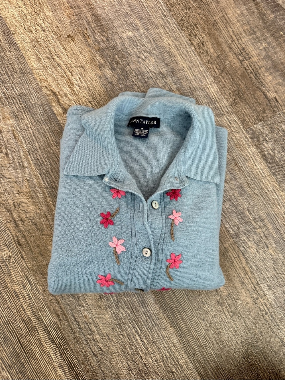 Vintage Ann Taylor Merino Wool Floral Embroidered Cardigan Blue M - Picture 12 of 15